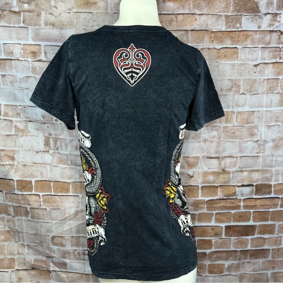 Sinful By Affliction Women’s Graphic Short Sleeve T-Shirt -Size: M / L-NWT - Picture 8 of 12